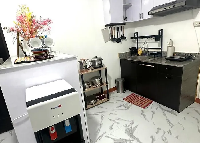 Apartment Family & Barkada Homey Staycation Near Diliman, Katipunan, Commonwealth