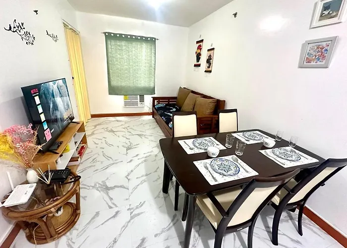 Family & Barkada Homey Staycation Near Diliman, Katipunan, Commonwealth Apartment Manila