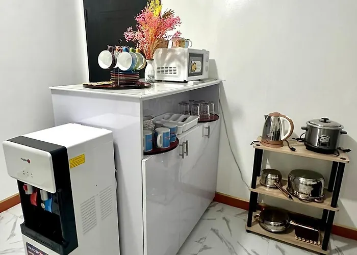 Family & Barkada Homey Staycation Near Diliman, Katipunan, Commonwealth Apartment Manila